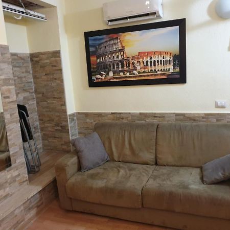 Holiday City Centre Рим Екстериор снимка